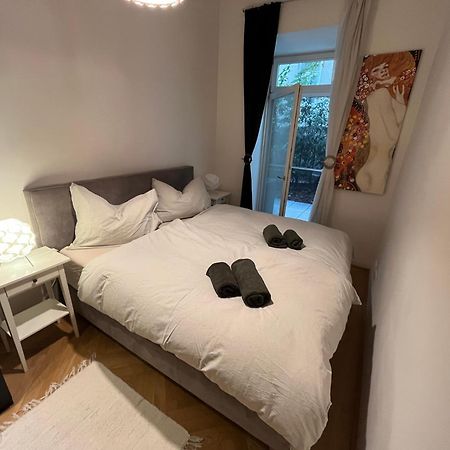 Quiet Apartment Next To Belvedere & Central Station Виена Екстериор снимка