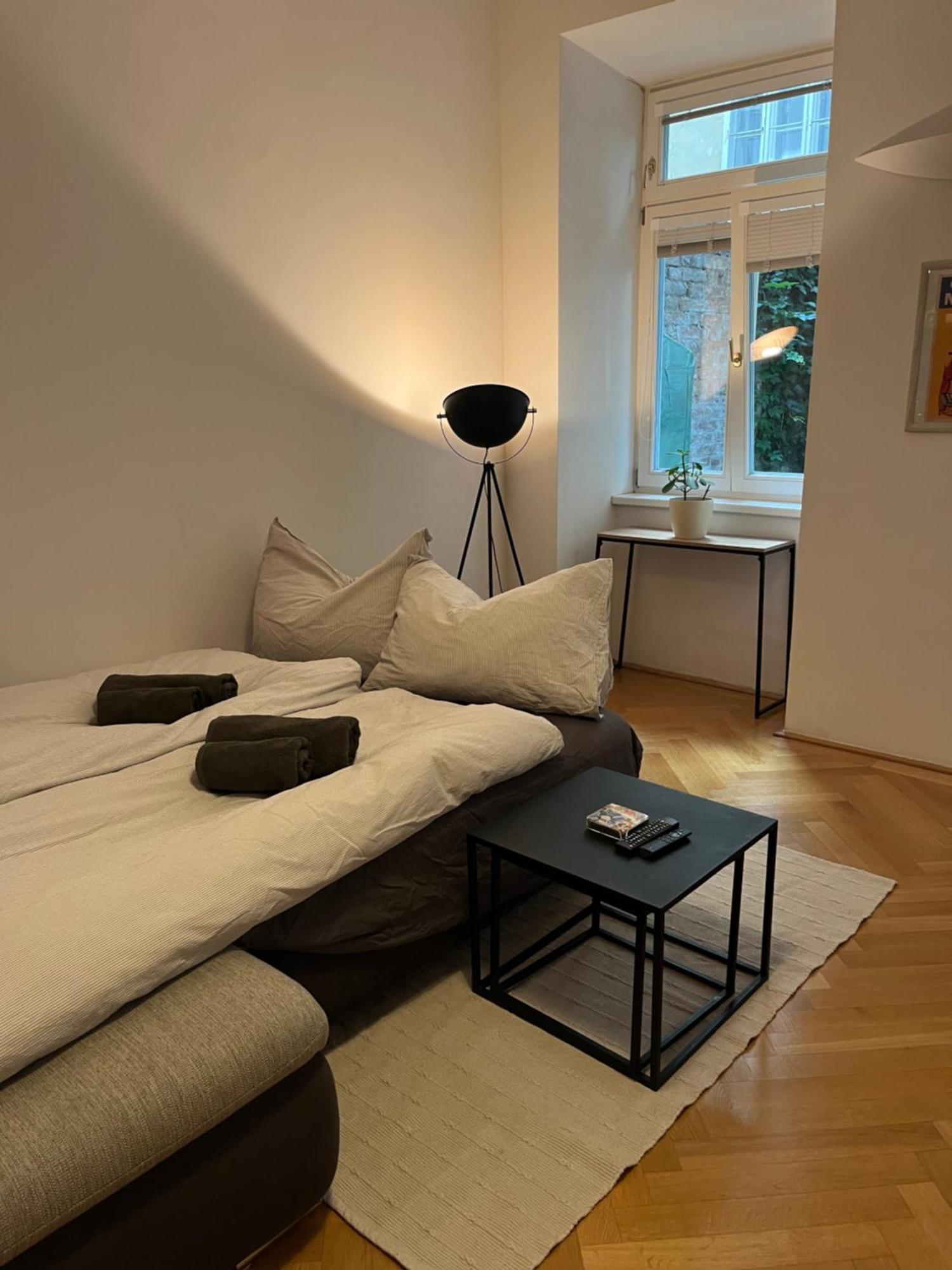 Quiet Apartment Next To Belvedere & Central Station Виена Екстериор снимка