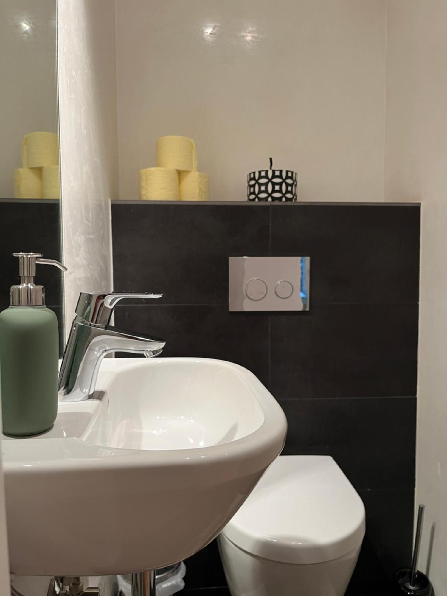 Quiet Apartment Next To Belvedere & Central Station Виена Екстериор снимка