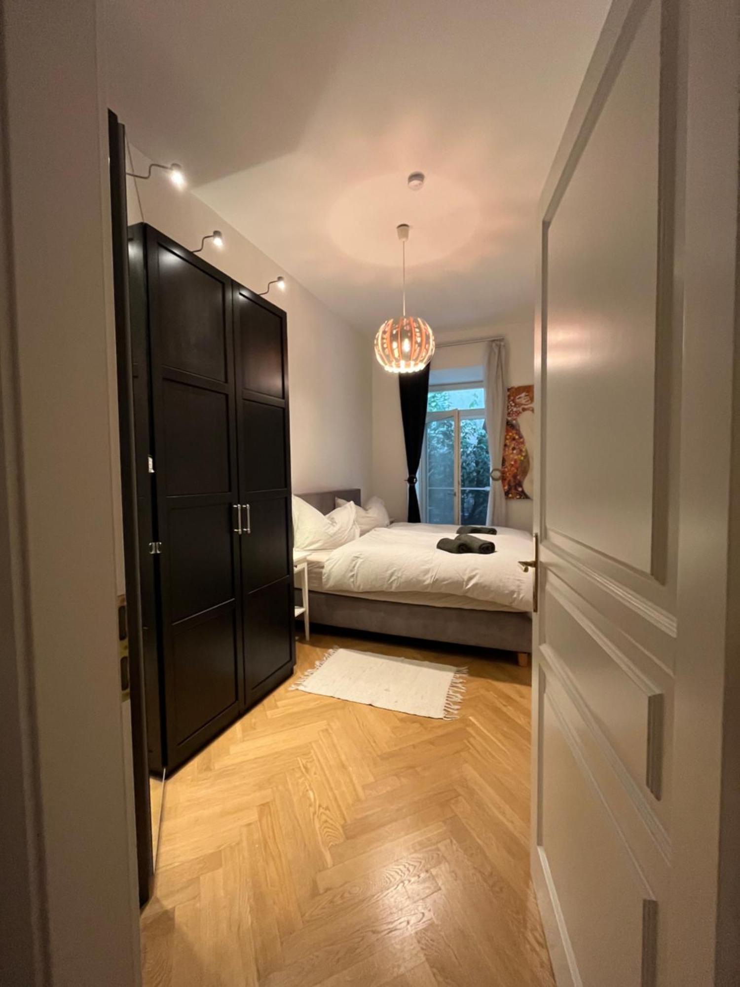 Quiet Apartment Next To Belvedere & Central Station Виена Екстериор снимка