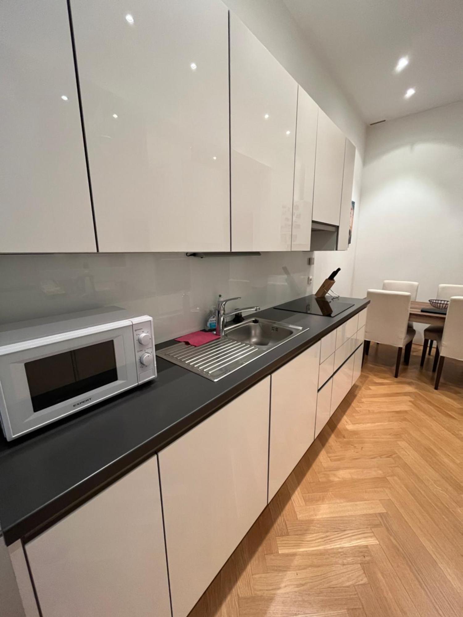 Quiet Apartment Next To Belvedere & Central Station Виена Екстериор снимка